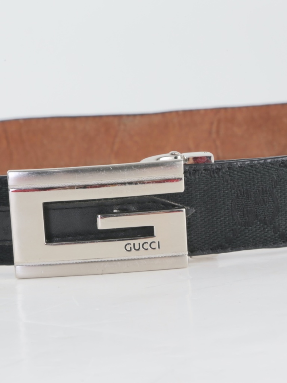 Vintage Gucci GG LOGO Buckle Leather  Belt Black/Brown Leather 36" Total Length